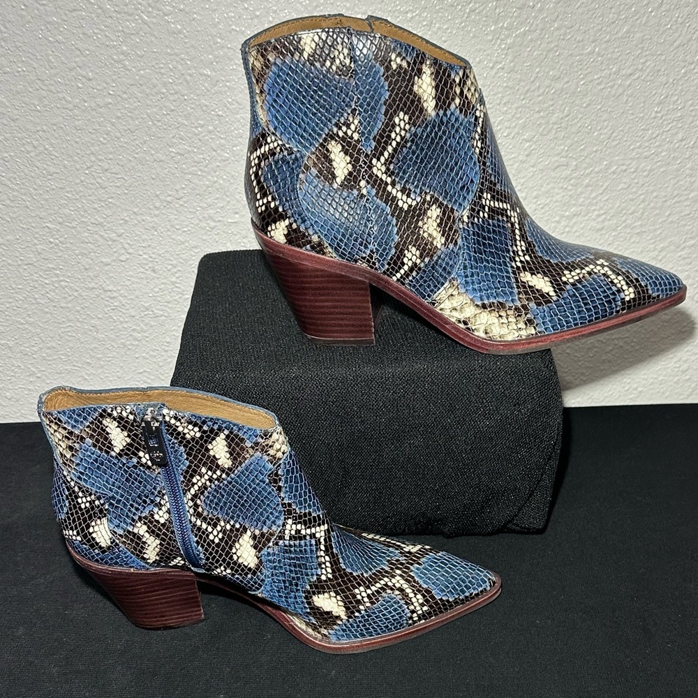 Antonio Melani blue snake‎ print leather ankle boots